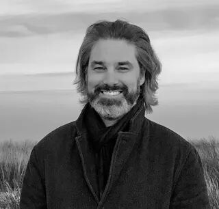 Dr. Calum T. M. Nicholson