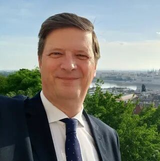 Őexc. Habsburg-Lotharingiai Eduárd